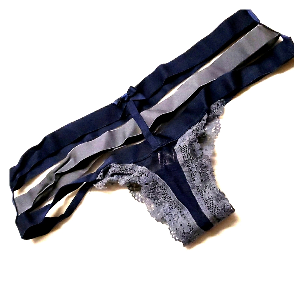 VS Cheeky String & Lace Panties